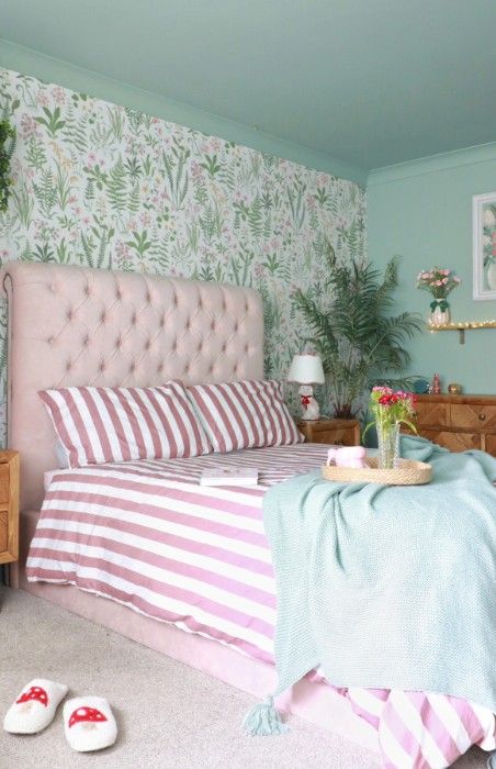 5 Best Earth Tone Paint Colors for Master Bedrooms That Feel Cozy and Relaxing smallhometours.com 9