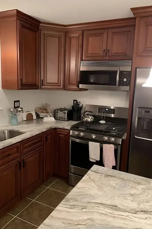 5 Best Paint Colors for Kitchens With Cherry Cabinets That Look Warm and Timeless smallhometours.com 4