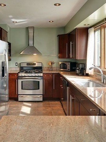 5 Best Paint Colors for Kitchens With Cherry Cabinets That Look Warm and Timeless smallhometours.com 7