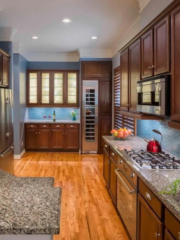 5 Best Paint Colors for Kitchens With Cherry Cabinets That Look Warm and Timeless smallhometours.com 8