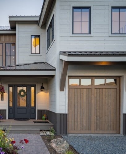 5 Best Paint Colors for Modern Exterior House That Look Stylish and Timeless smallhometours.com 8