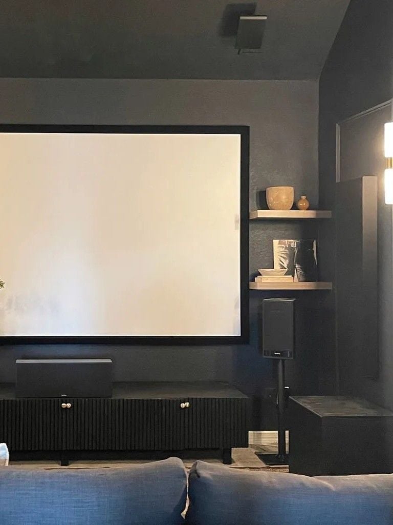 5 Best Paint Colors for a Cozy and Stylish Media Room smallhometours.com 4