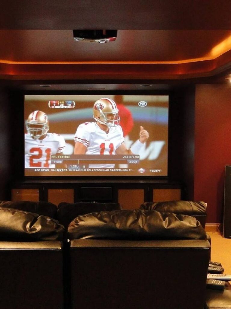5 Best Paint Colors for a Cozy and Stylish Media Room smallhometours.com 8