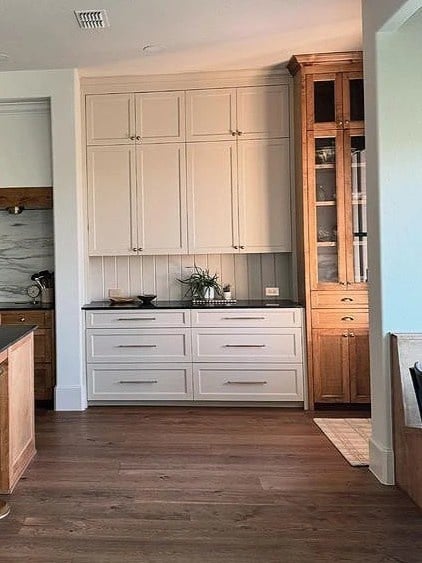 5 Best Sherwin Williams Kitchen Paint Colors for a Cozy Stylish Kitchen smallhometours.com 3 1 1