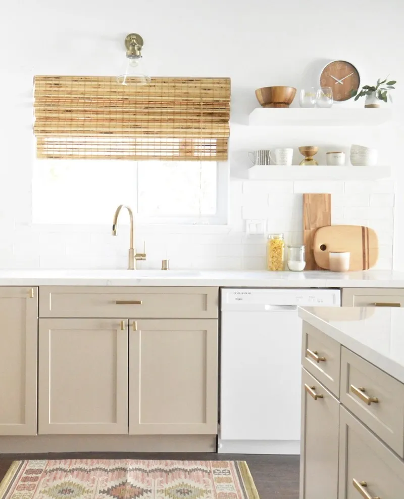 5 Best Sherwin Williams Kitchen Paint Colors for a Cozy Stylish Kitchen smallhometours.com 4
