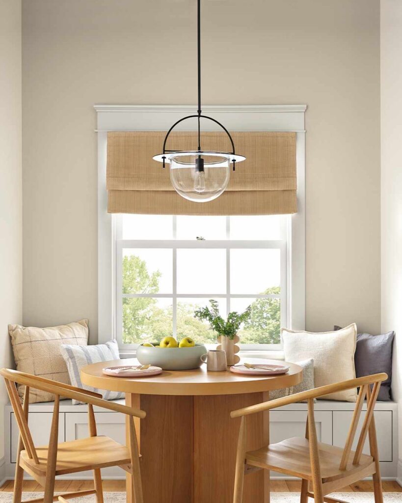 5 Best Sherwin Williams Paint Colors for Dining Room for a Warm and Elegant Look smallhometours.com 3 1