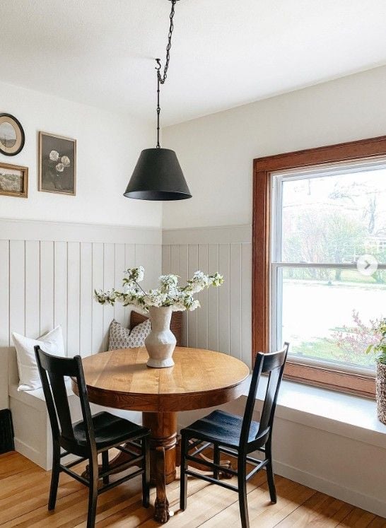 5 Best Sherwin Williams Paint Colors for Dining Room for a Warm and Elegant Look smallhometours.com 3