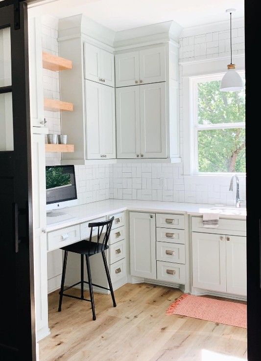 5 Best Sherwin Williams Paint Colors for a Stylish Laundry Room smallhometours.com 3