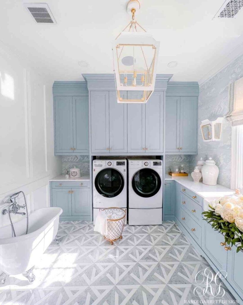 5 Best Sherwin Williams Paint Colors for a Stylish Laundry Room smallhometours.com 9