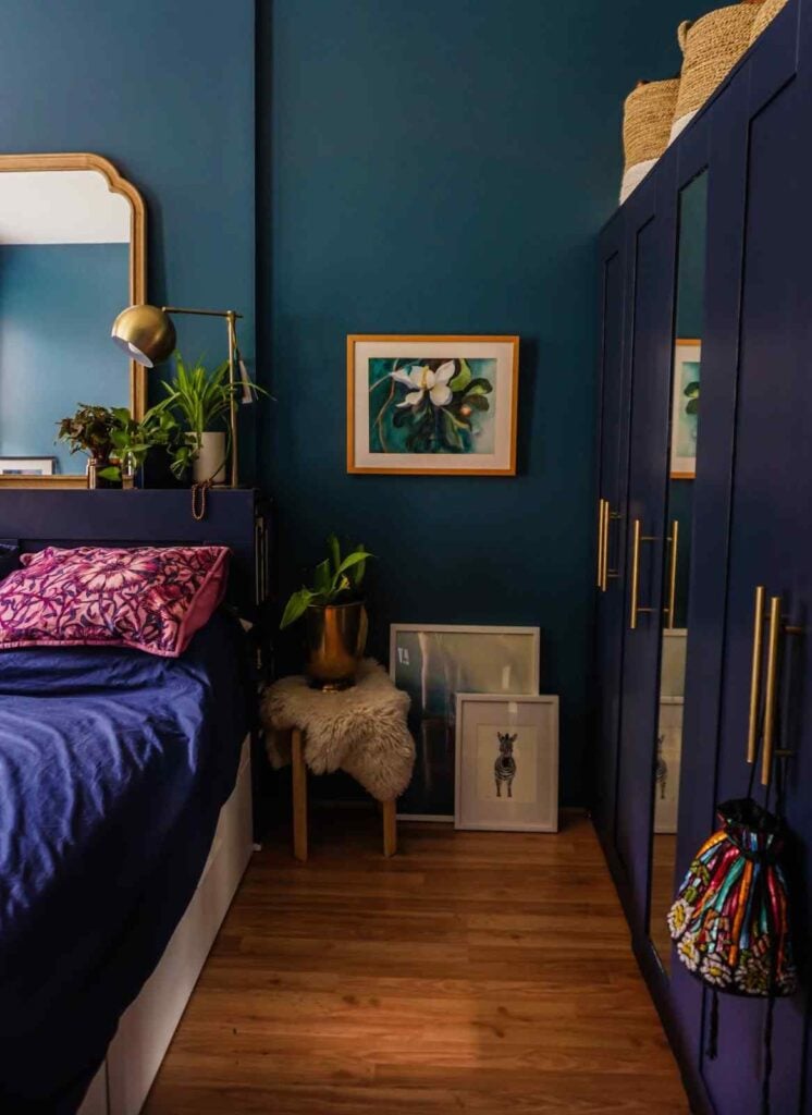 5 Romantic Bedroom Paint Color Ideas for a Cozy and Dreamy Space smallhometours.com 5
