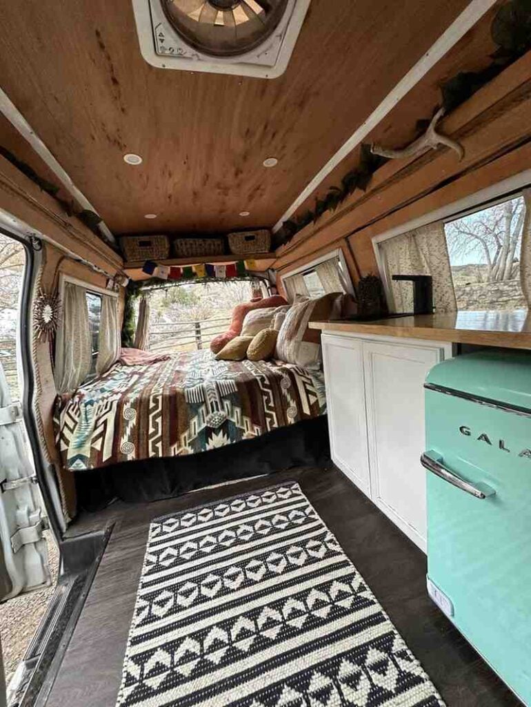 25 Boho Hippie Camper Interior Ideas for the Ultimate Free Spirited Van Life smallhometours.com 7