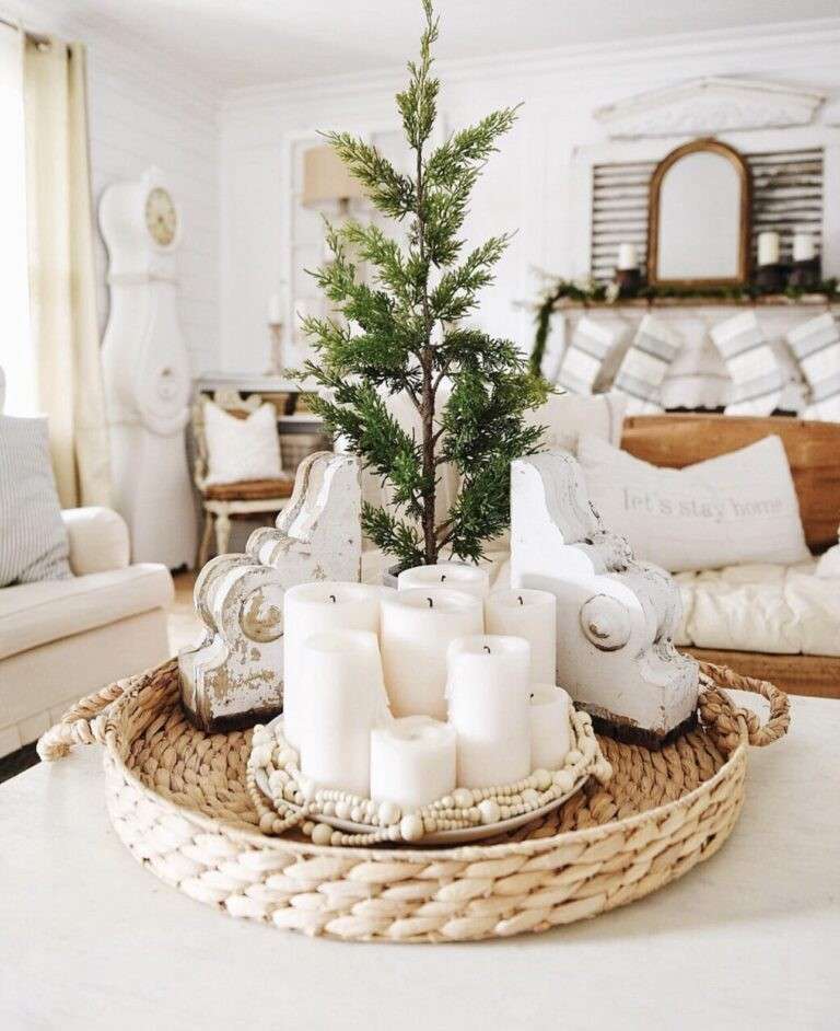 25 Creative Christmas Coffee Table Decor Ideas to Brighten Your Holiday Gatherings smallhometours.com 18