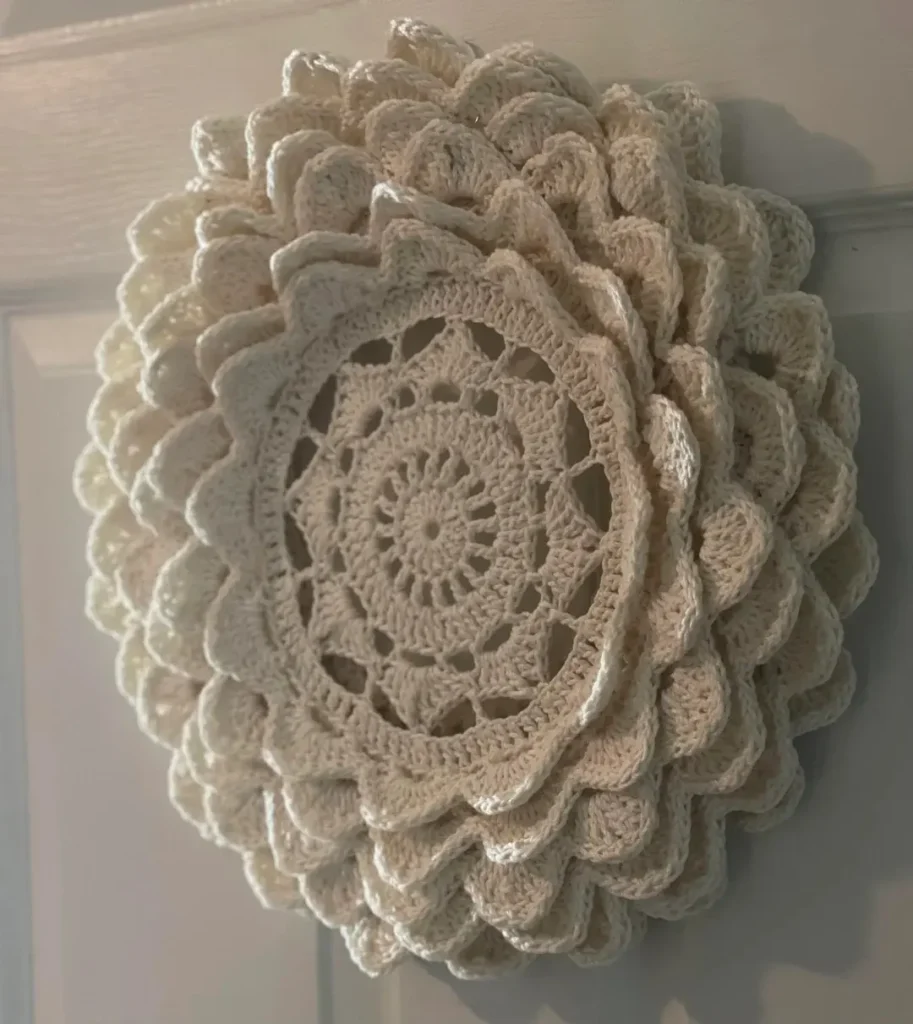 25 Crochet Wall Decor Ideas to Add Handmade Charm to Any Room smallhometours.com 23