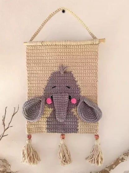 25 Crochet Wall Decor Ideas to Add Handmade Charm to Any Room smallhometours.com 4