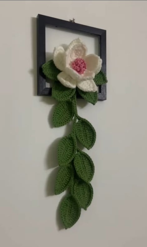 25 Crochet Wall Decor Ideas to Add Handmade Charm to Any Room smallhometours.com 5
