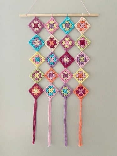 25 Crochet Wall Decor Ideas to Add Handmade Charm to Any Room smallhometours.com 6