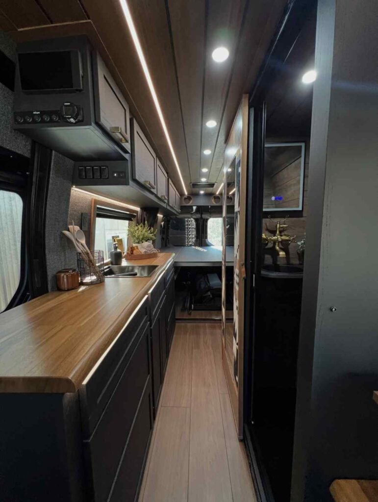 25 Tiny Home Camper Ideas to Inspire Your Dream Mobile Home smallhometours.com 2