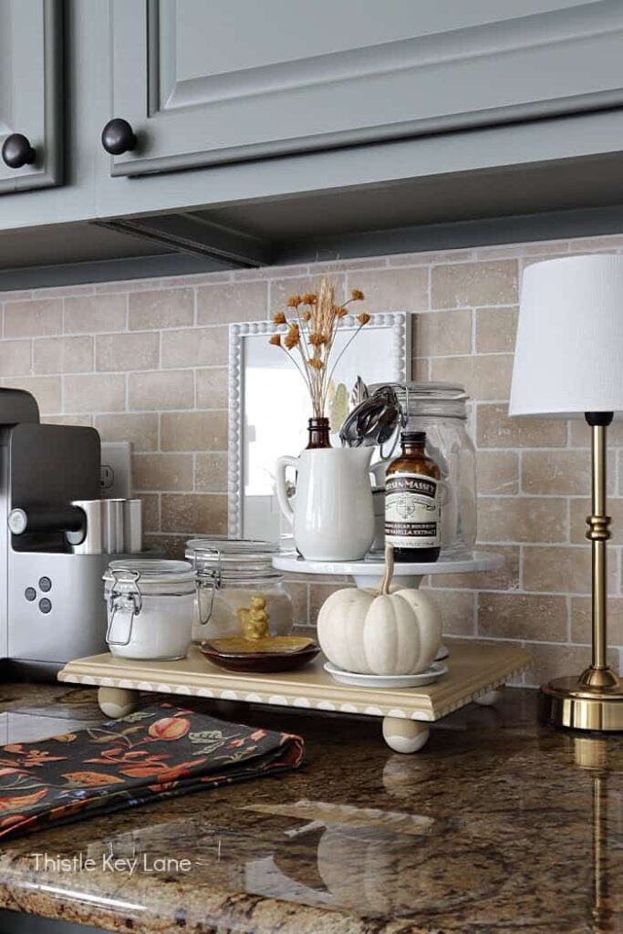 32 Cozy Fall Coffee Station Ideas to Warm Up Your Home smallhometours.com 14