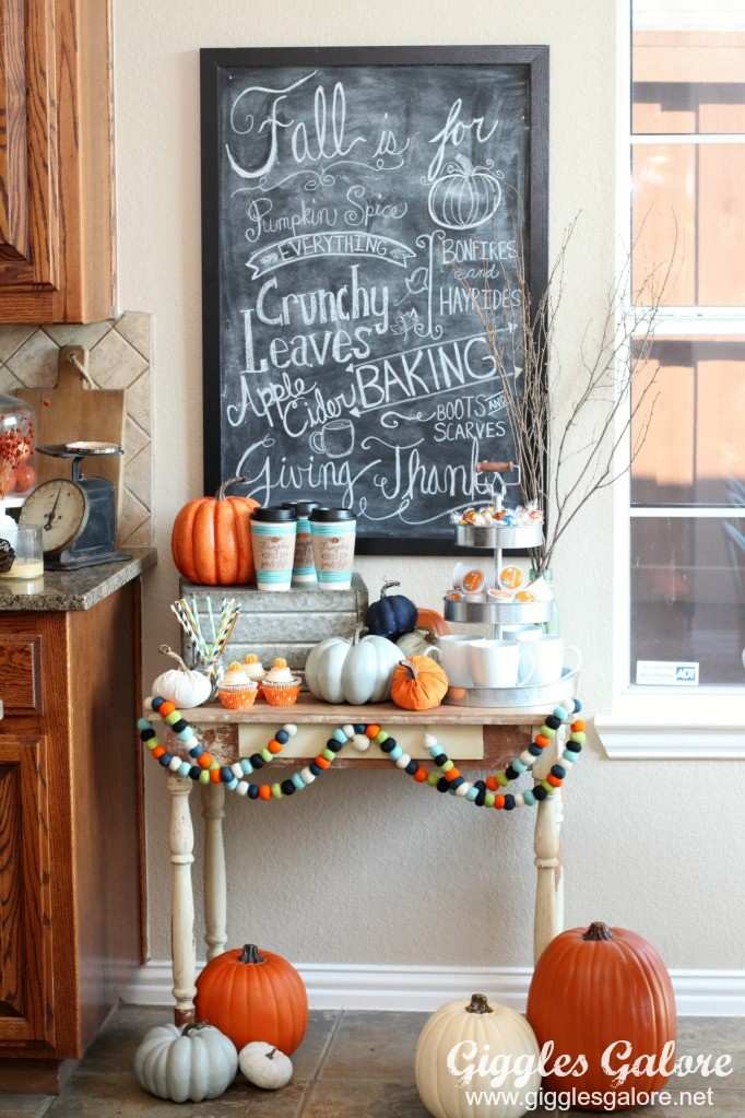 32 Cozy Fall Coffee Station Ideas to Warm Up Your Home smallhometours.com 4