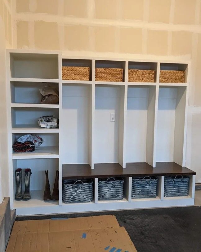 25 IKEA Mudroom Ideas for a Stylish and Organized Entryway smallhometours.com 15