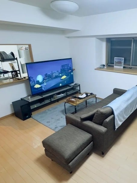 25 Small Living Room Ideas for Japanese Apartments Youll Want to Copy smallhometours.com 10