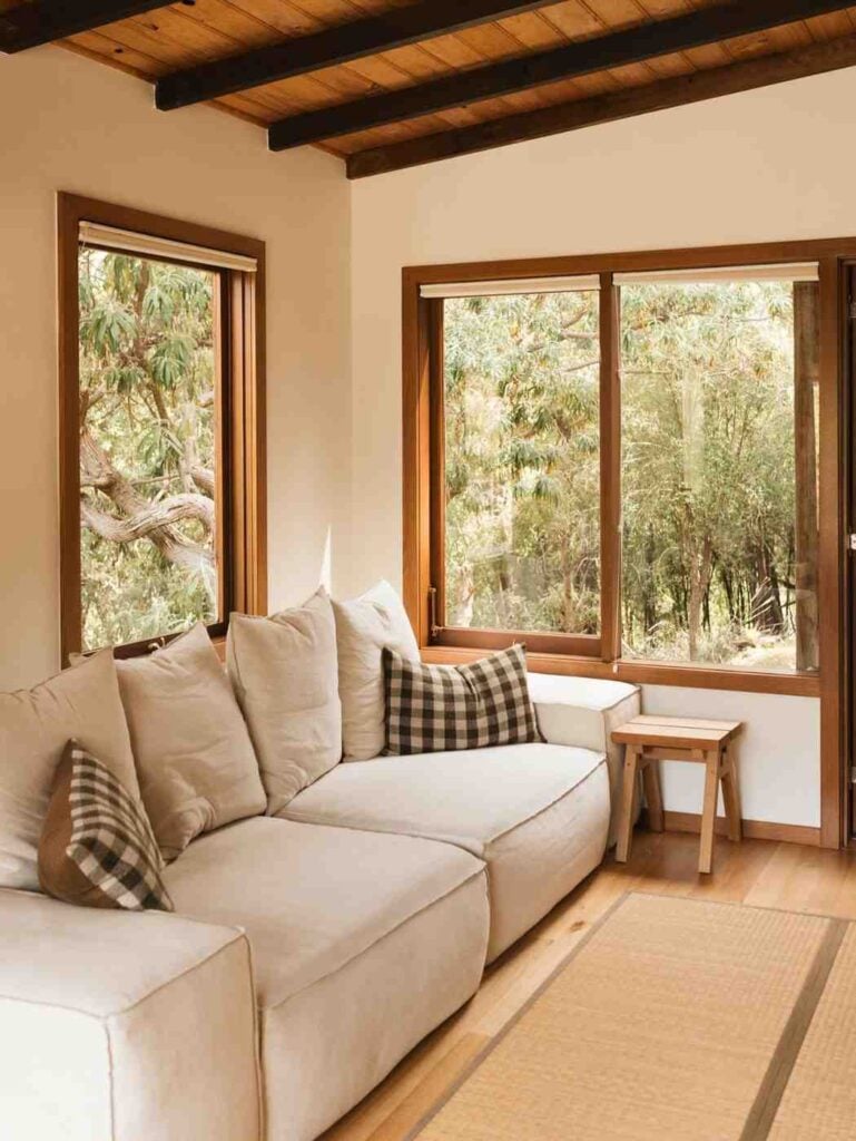25 Small Living Room Ideas for Japanese Apartments Youll Want to Copy smallhometours.com 16