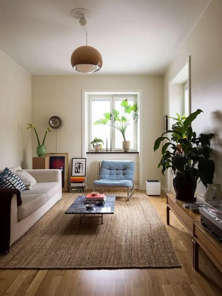 25 Small Living Room Ideas for Japanese Apartments Youll Want to Copy smallhometours.com 2