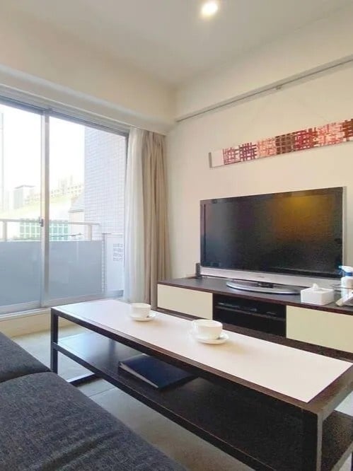 25 Small Living Room Ideas for Japanese Apartments Youll Want to Copy smallhometours.com 9