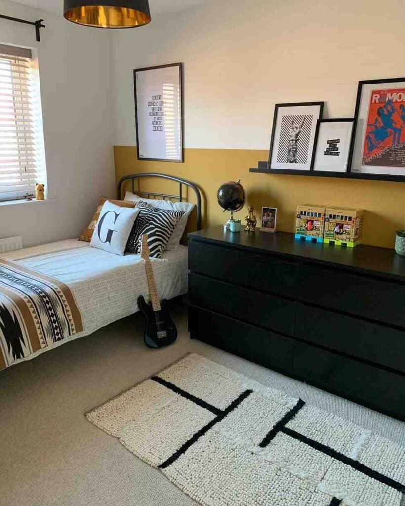 25 Young Boys Bedroom Ideas Theyll Love Growing Up In smallhometours.com 1