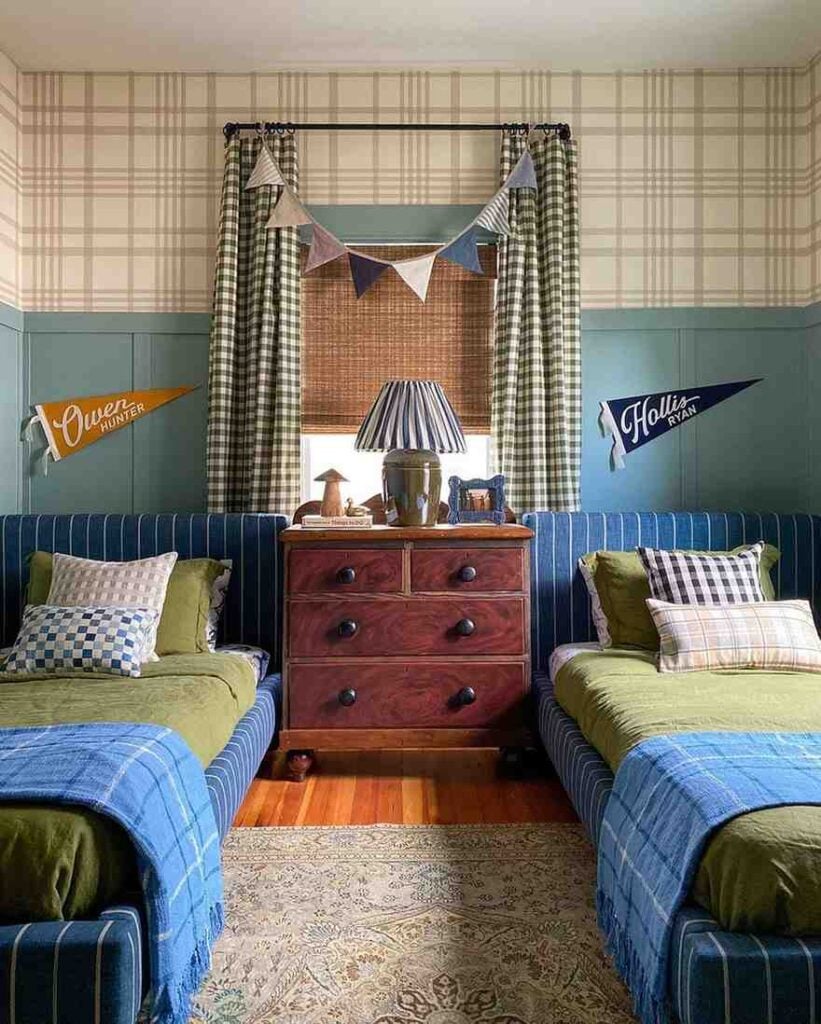 25 Young Boys Bedroom Ideas Theyll Love Growing Up In smallhometours.com 10