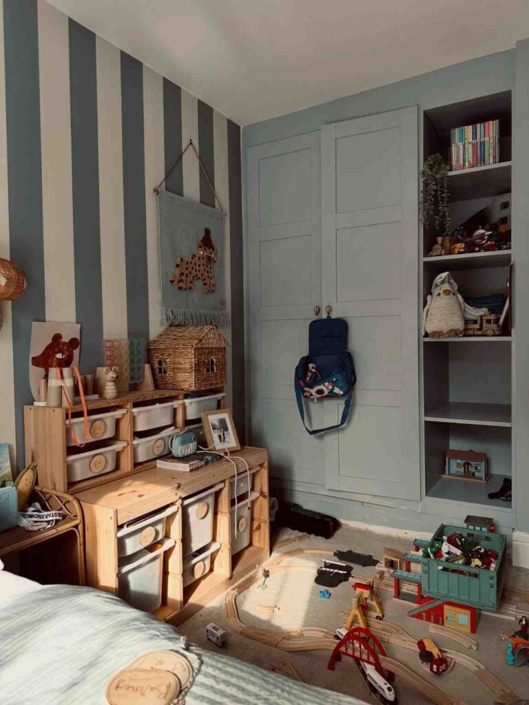 25 Young Boys Bedroom Ideas Theyll Love Growing Up In smallhometours.com 18