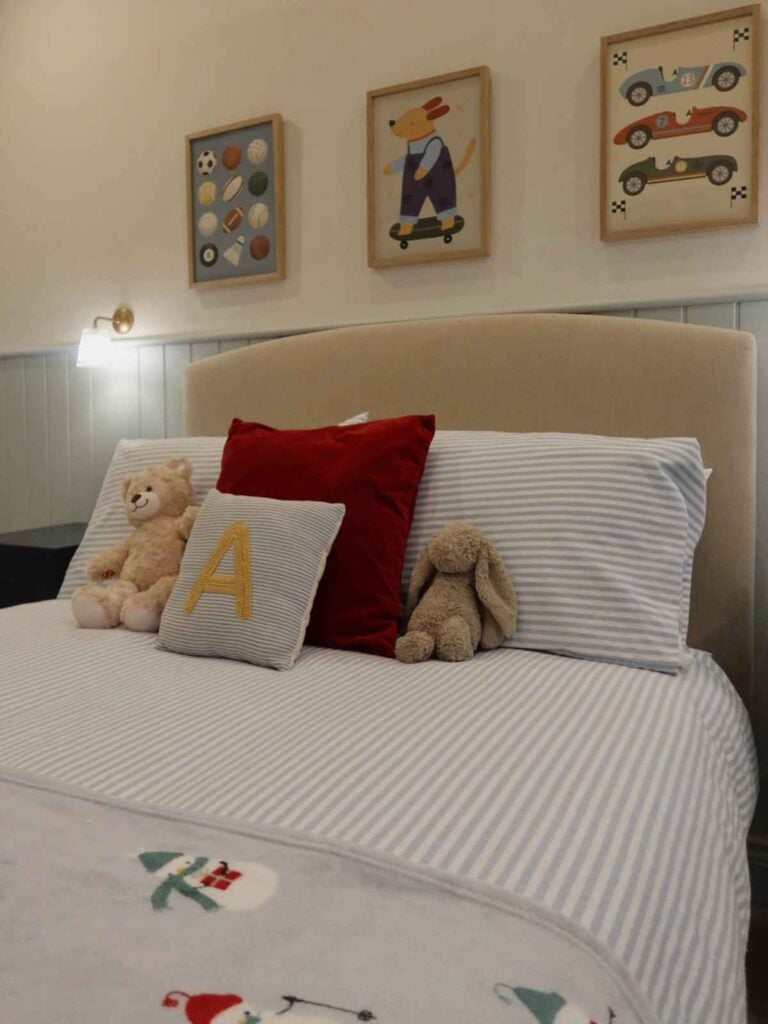 25 Young Boys Bedroom Ideas Theyll Love Growing Up In smallhometours.com 22
