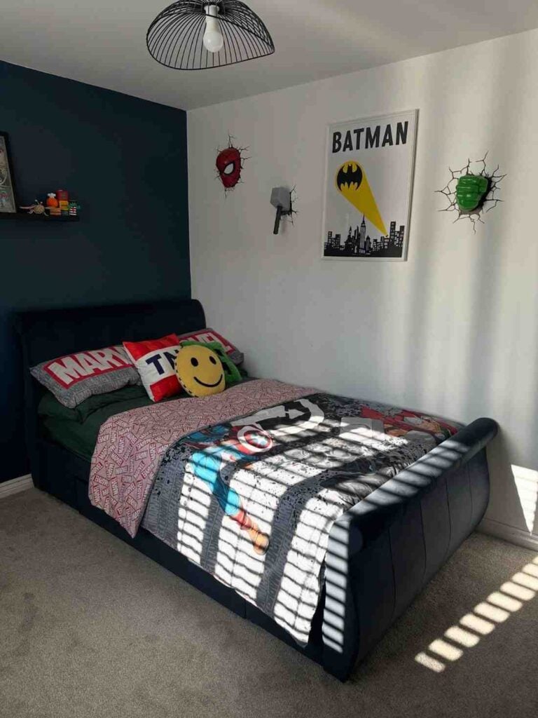 25 Young Boys Bedroom Ideas Theyll Love Growing Up In smallhometours.com 24