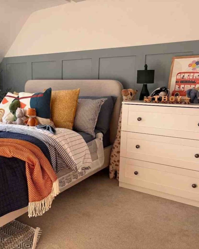 25 Young Boys Bedroom Ideas Theyll Love Growing Up In smallhometours.com 26 1