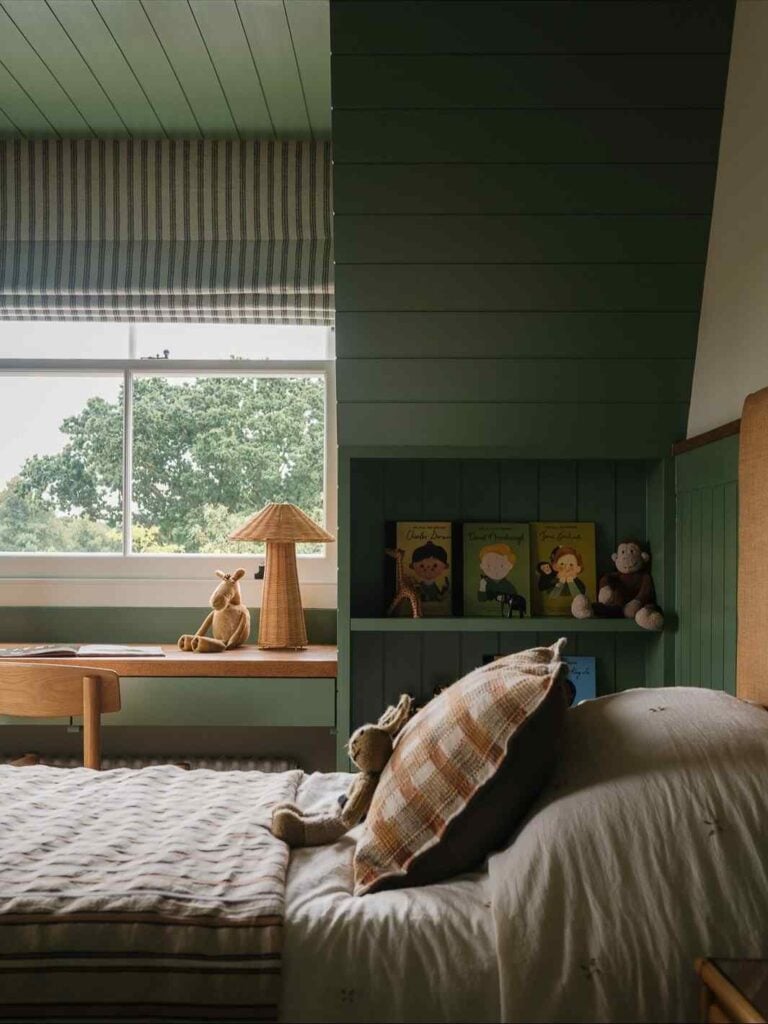 5 Best Young Boys Bedroom Color Schemes for a Fun and Stylish Space smallhometours.com 15