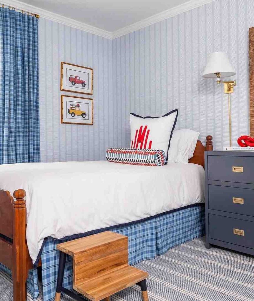 5 Best Young Boys Bedroom Color Schemes for a Fun and Stylish Space smallhometours.com 9